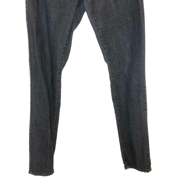 2/$15 Forever 21 - Low Rise Jeans - Picture 4 of 6